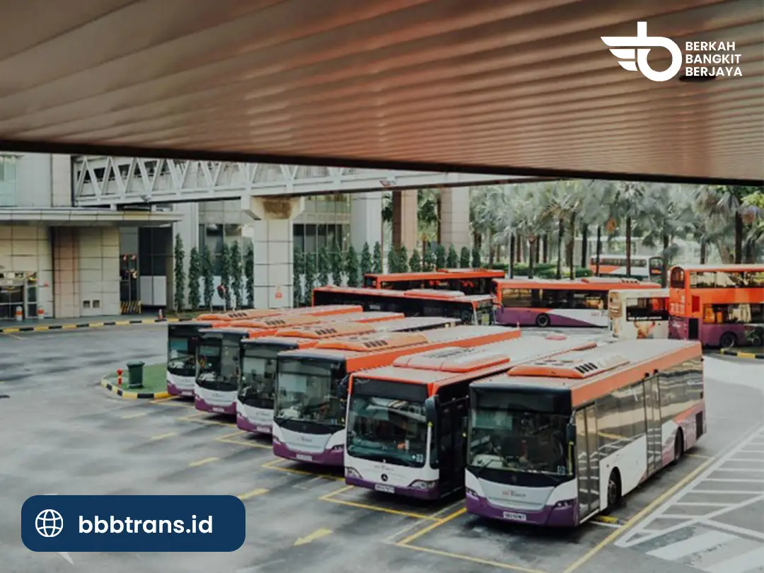 Kumpulan Bus Parkir